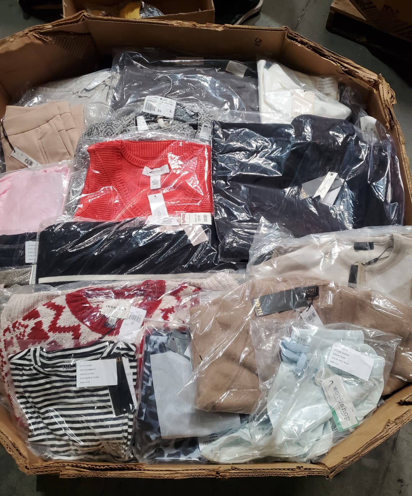 Women's Nordstrom/Macy's Boxes - 100 pieces