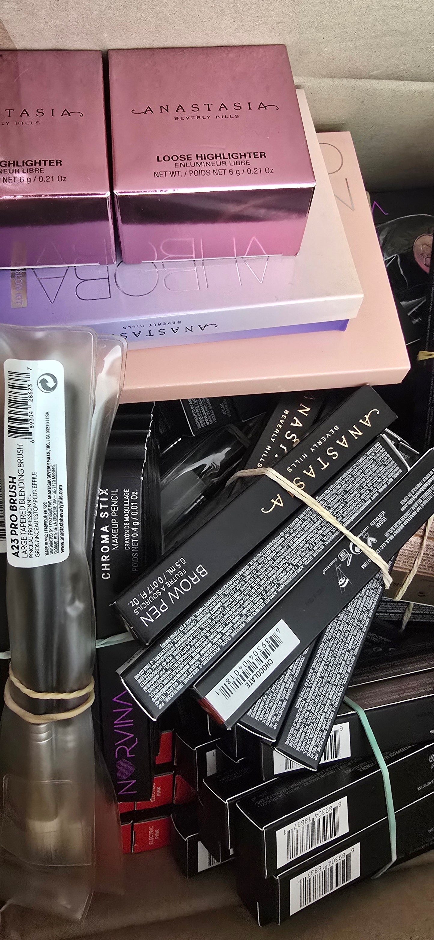 Anastasia Beverly Hills Lot